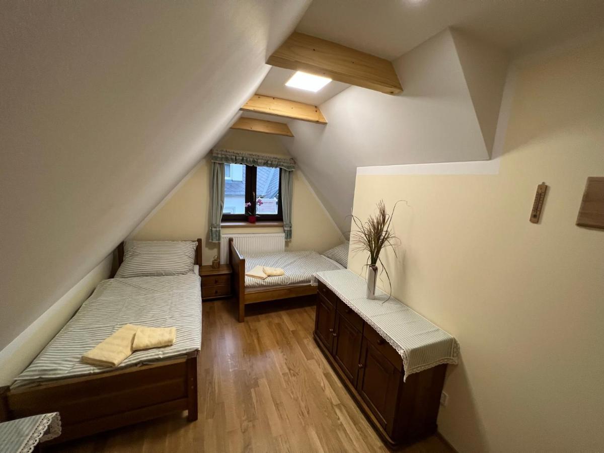 Ubytovani Arrow Lesna  Exterior photo